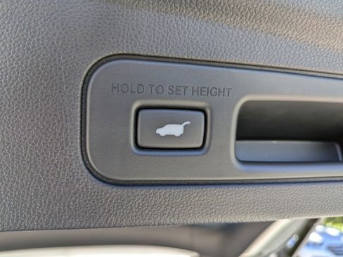 Used 2024 Acura MDX SH-AWD w/ Advance Package image 19