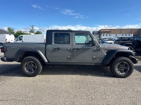 Used 2022 Jeep Gladiator Rubicon w/ Cold Weather Group AWD/4WD image 4