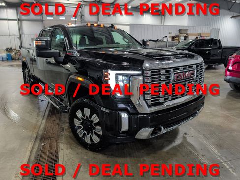 Used 2025 GMC Sierra 2500 Denali w/ Denali Reserve Package AWD/4WD image 1