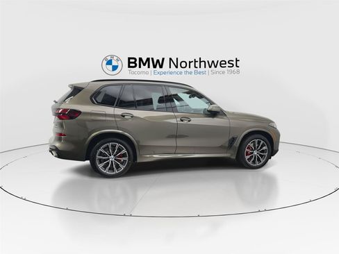 New 2026 BMW X5 xDrive40i w/ M Sport Package AWD/4WD image 4