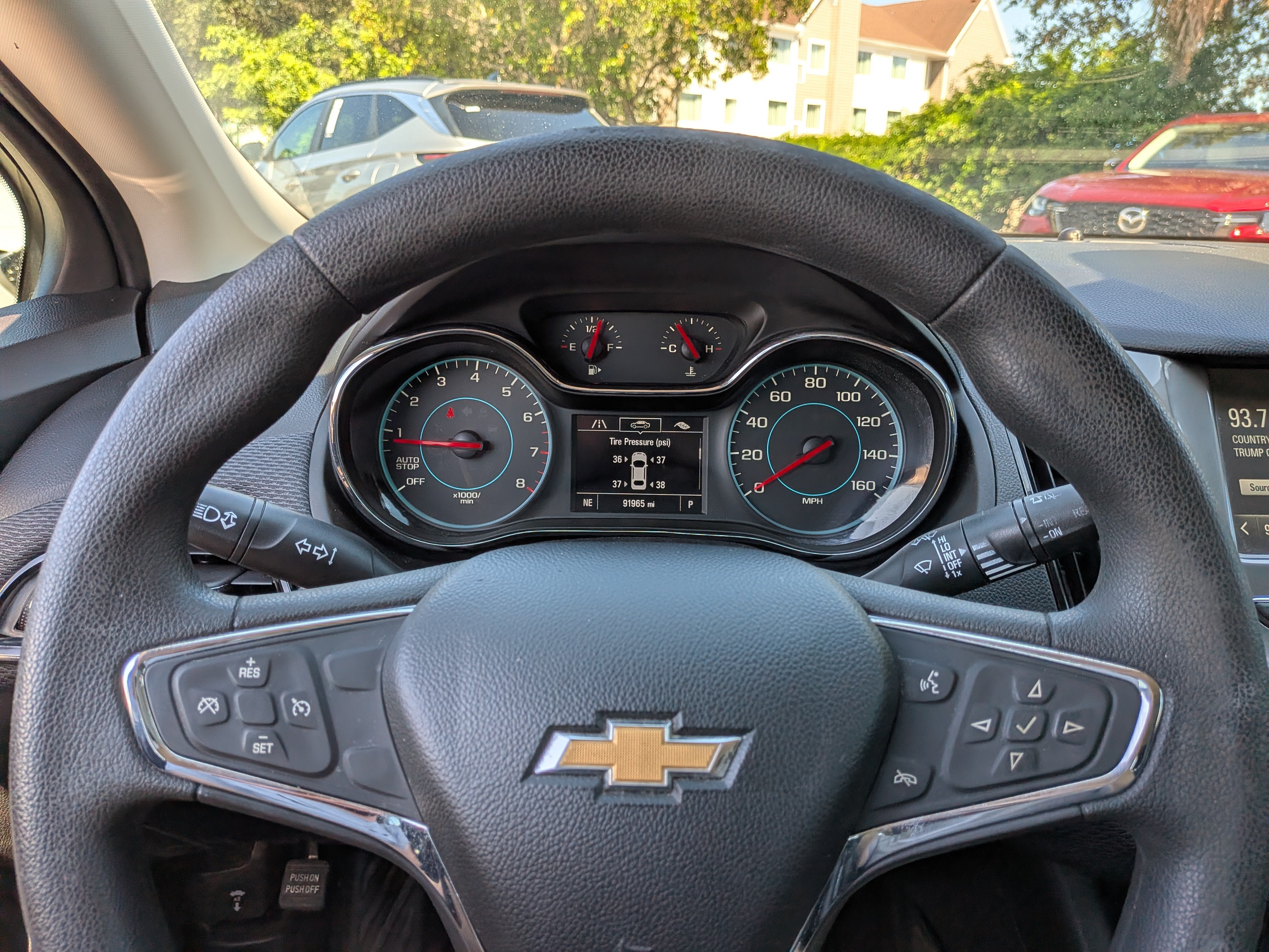 Used 2018 Chevrolet Cruze LT w/ Convenience Package FWD image 26