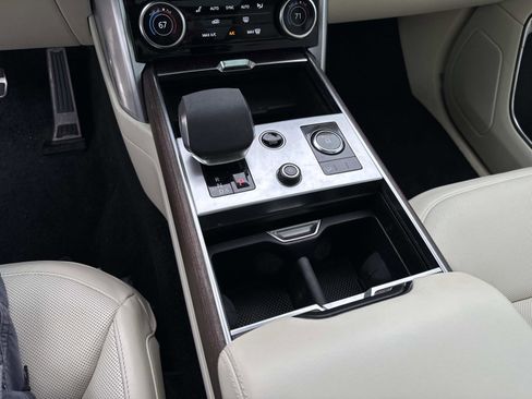 Certified 2023 Land Rover Range Rover SE image 27