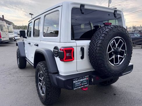 Used 2026 Jeep Wrangler Unlimited Rubicon w/ Safety Group AWD/4WD image 5