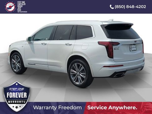 Used 2020 Cadillac XT6 Premium Luxury FWD image 4
