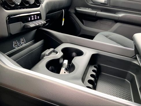 New 2026 RAM 1500 Express AWD/4WD image 7