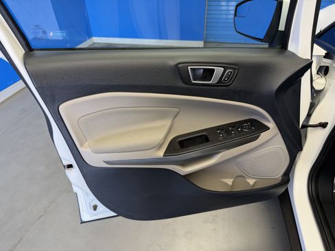 Used 2018 Ford EcoSport SE FWD image 9