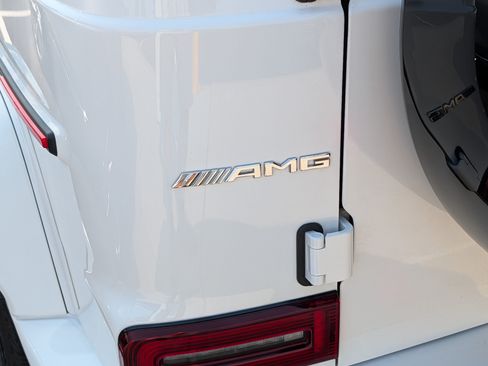 Used 2024 Mercedes-Benz G 63 AMG 4MATIC image 17