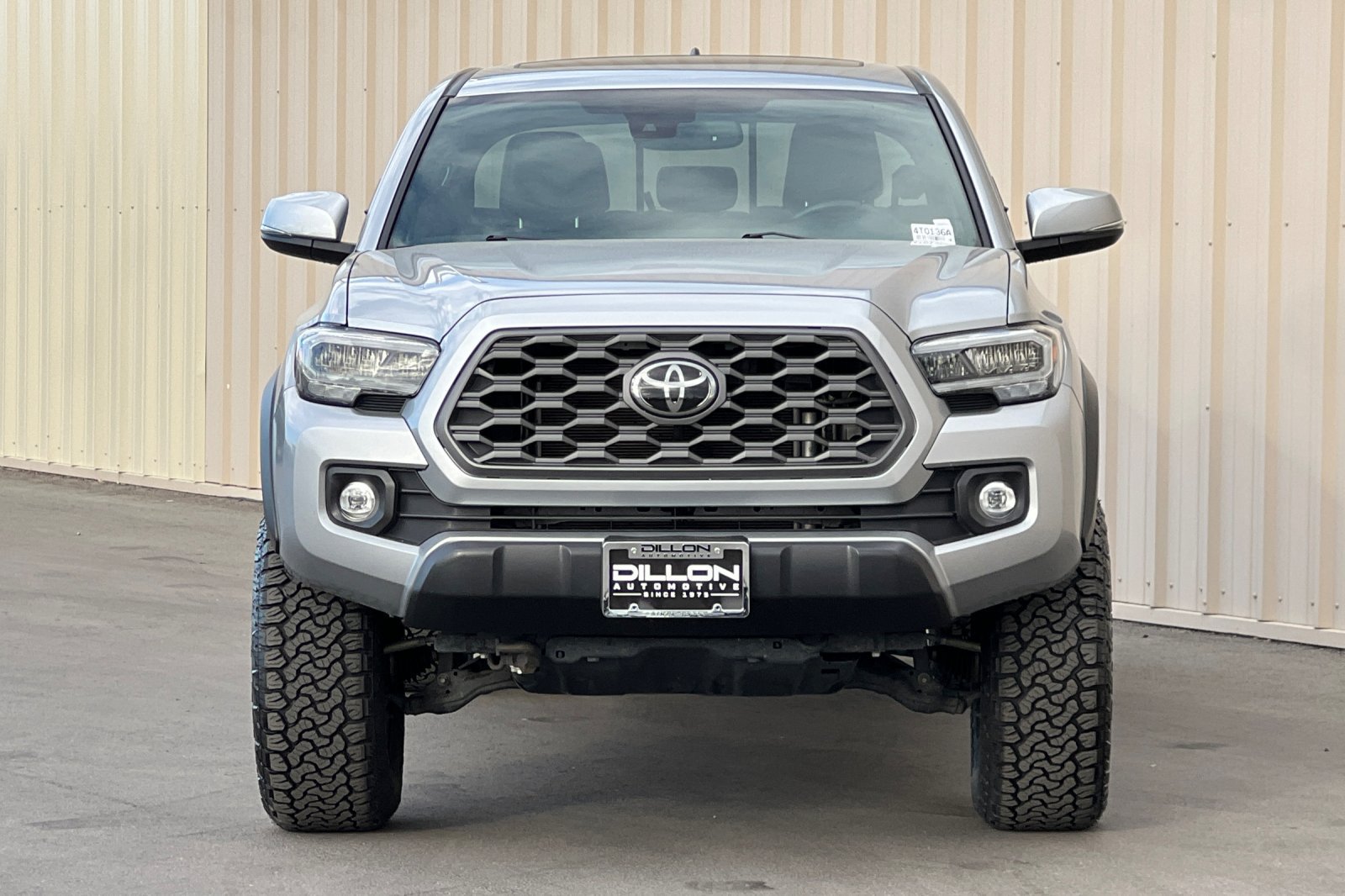 Used 2022 Toyota Tacoma TRD Off-Road AWD/4WD image 12