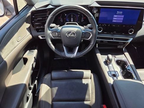 Used 2024 Lexus RX 350 AWD w/ Convenience Package image 4