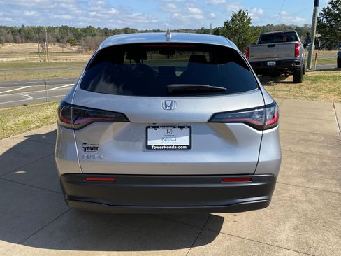 Certified 2026 Honda HR-V LX image 5