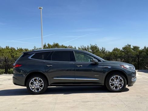 Used 2020 Buick Enclave Avenir w/ Avenir Technology Package image 5