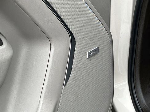 Used 2023 Chevrolet Tahoe Z71 image 19