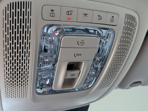 Certified 2026 Mercedes-Benz GLS 450 4MATIC image 46