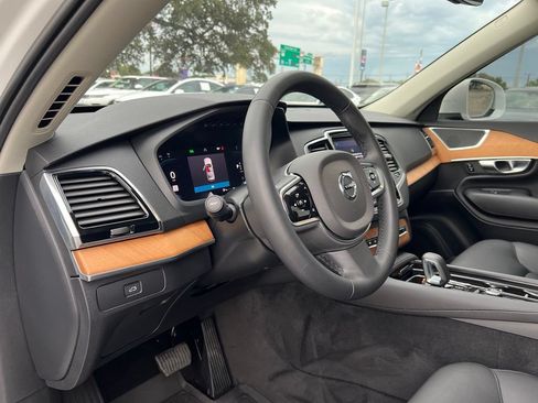 Certified 2023 Volvo XC90 B5 Plus w/ Protection Package AWD/4WD image 13