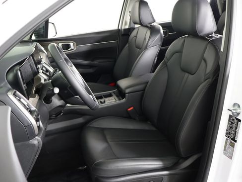 Used 2023 Kia Sorento S w/ Panoramic Sunroof Package AWD/4WD image 31
