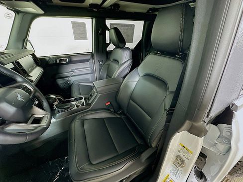 New 2025 Ford Bronco Badlands w/ Sasquatch Package image 8