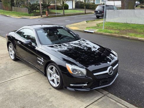Used 2013 Mercedes-Benz SL 550 image 3