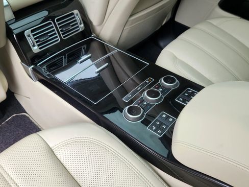 Used 2014 Land Rover Range Rover Autobiography AWD/4WD image 21