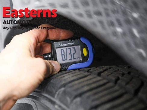 Used 2021 Ford Edge SEL w/ Convenience Package image 28