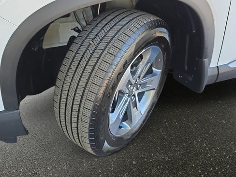 Certified 2025 Honda Pilot EX-L image 28