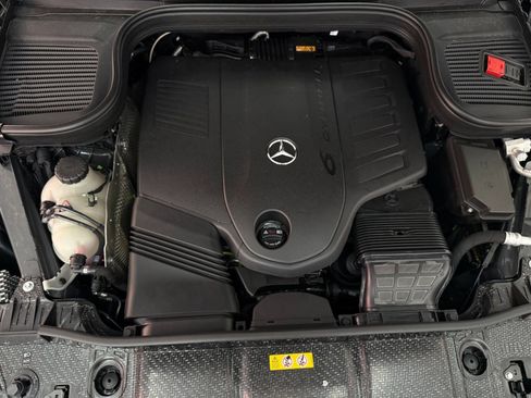 Used 2026 Mercedes-Benz GLS 450 4MATIC image 33