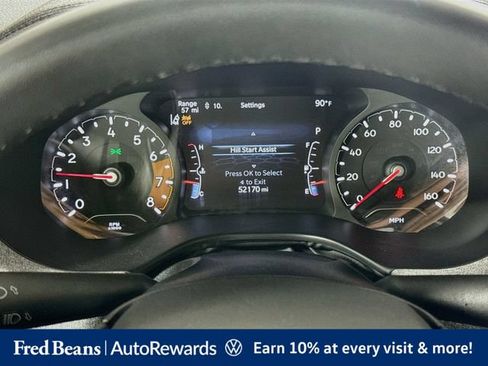 Used 2024 Jeep Compass Latitude AWD/4WD image 16