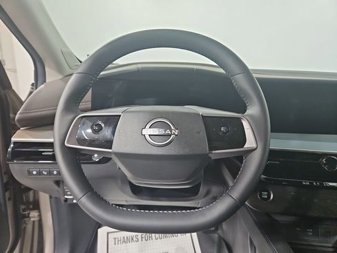 Certified 2025 Nissan Murano Platinum w/ Cargo Package image 16