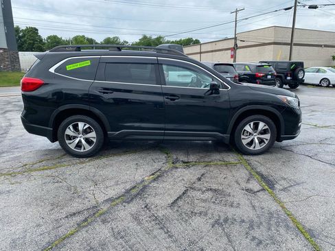 Used 2021 Subaru Ascent Premium w/ Convenience Package AWD/4WD image 3