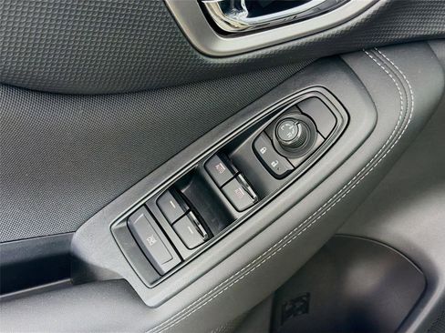 Used 2024 Subaru Forester Premium image 19