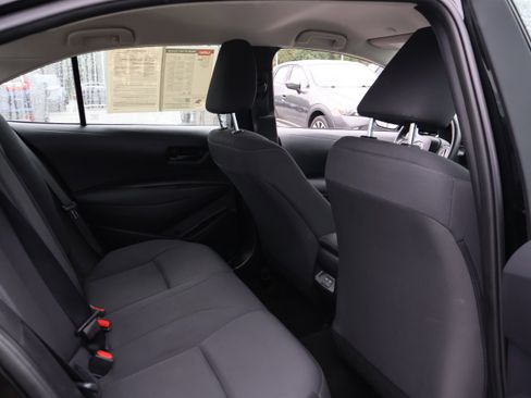 Used 2024 Toyota Corolla LE FWD image 9