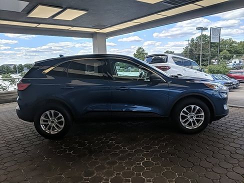 Used 2022 Ford Escape SE w/ Convenience Package image 4