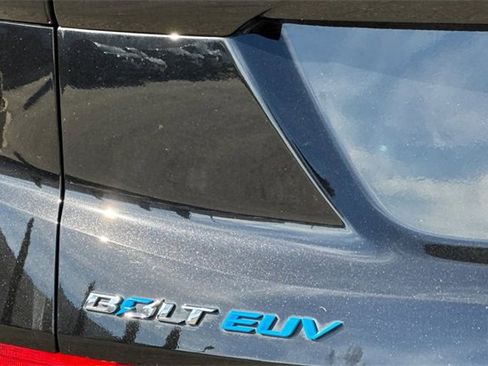 Used 2022 Chevrolet Bolt EUV LT image 33
