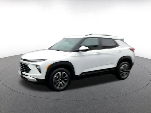 Used 2025 Chevrolet TrailBlazer LT image 7