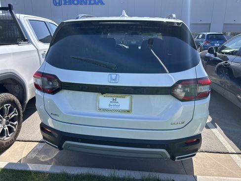 Used 2023 Honda Pilot Elite image 6