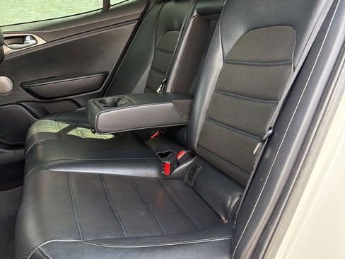 Used 2019 Kia Stinger GT2 image 24