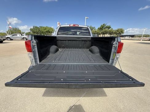 Used 2013 Toyota Tundra 2WD CrewMax w/ SR5 Pkg image 31