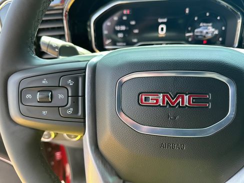 Used 2025 GMC Sierra 1500 SLT w/ SLT Premium Plus Package AWD/4WD image 26