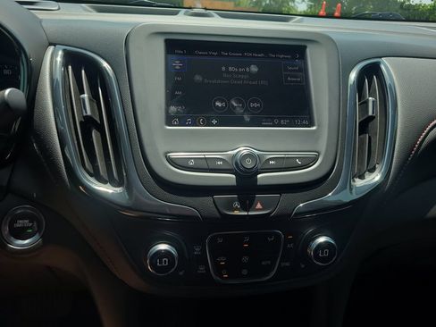 Used 2022 Chevrolet Equinox RS FWD image 22