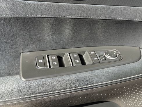 Certified 2024 Kia Forte GT-Line image 12