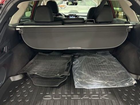 Certified 2025 Subaru Outback Limited image 12
