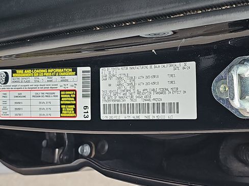 Used 2024 Toyota Tacoma TRD Sport image 37