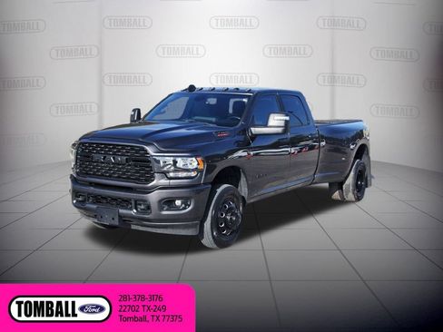 Used 2024 RAM 3500 Big Horn w/ Night Edition AWD/4WD image 3