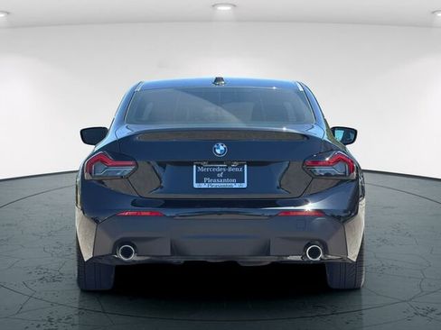 Used 2025 BMW 230i Coupe w/ Convenience Package RWD image 6