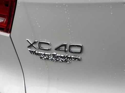 New 2026 Volvo XC40 B5 Ultra w/ Protection Package Premier image 5