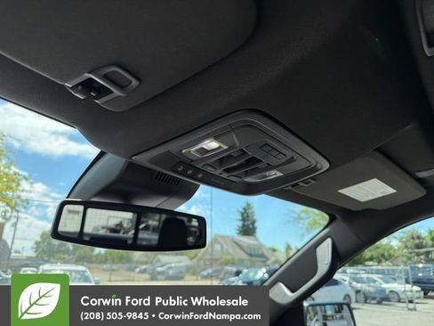 Used 2022 GMC Sierra 1500 Denali AWD/4WD image 19