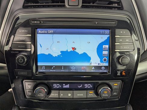 Used 2016 Nissan Maxima SR image 25