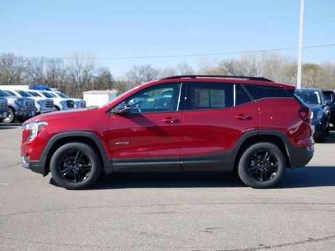 Used 2023 GMC Terrain AT4 AWD/4WD image 6