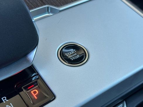 New 2026 Land Rover Range Rover SE image 27