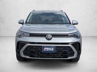 Used 2025 Volkswagen Taos SE video 2