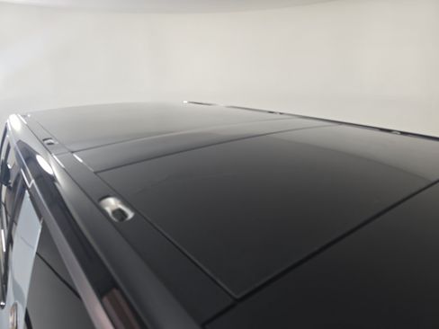 Used 2023 Rivian R1S Adventure AWD/4WD image 13